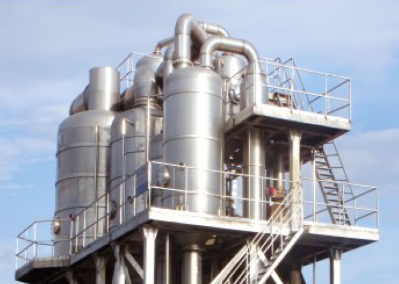 مبخر فراغ ذو دوران خارجي قسري